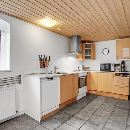 Appartement Awesome In V With Kitchen *